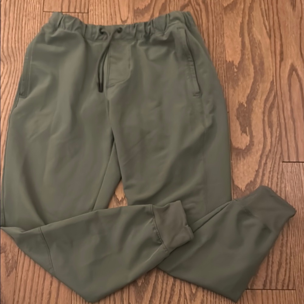 Abercrombie & Fitch Olive Green Sweatpants with Tapered Legs and Elastic Cuffs
